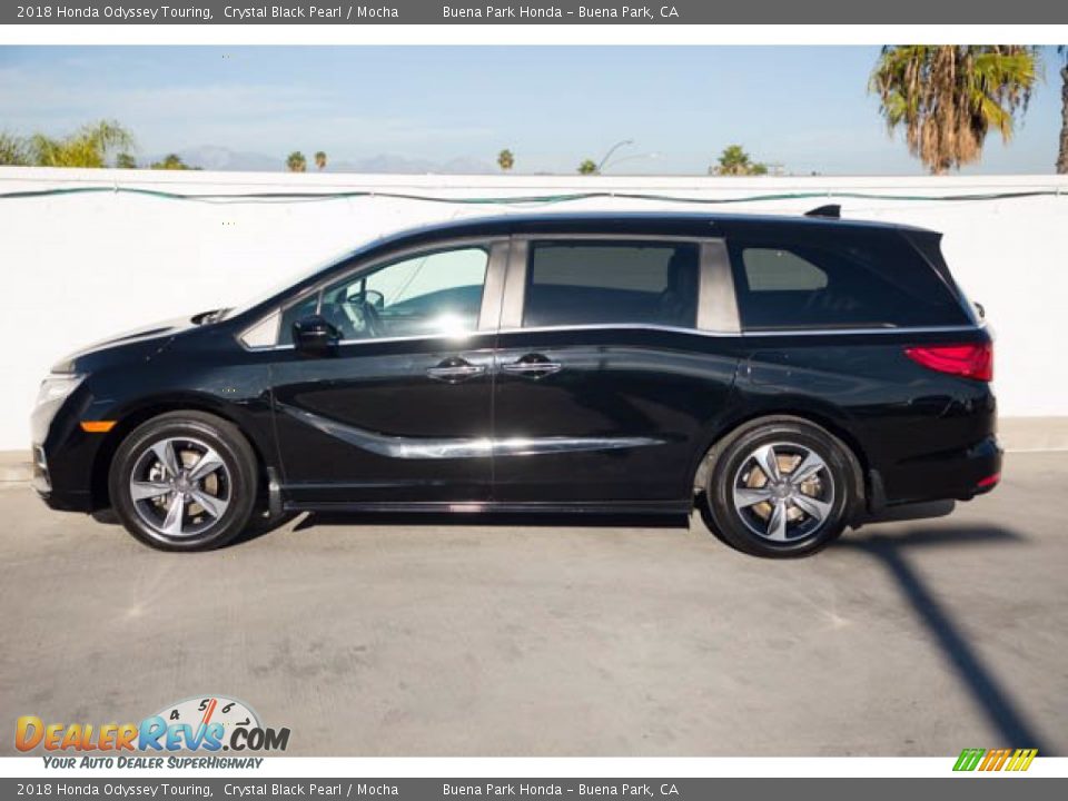 2018 Honda Odyssey Touring Crystal Black Pearl / Mocha Photo #8