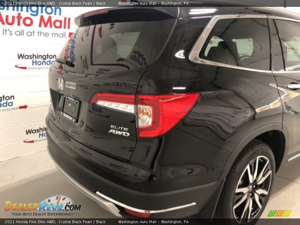 2021 Honda Pilot Elite AWD Crystal Black Pearl / Black Photo #4