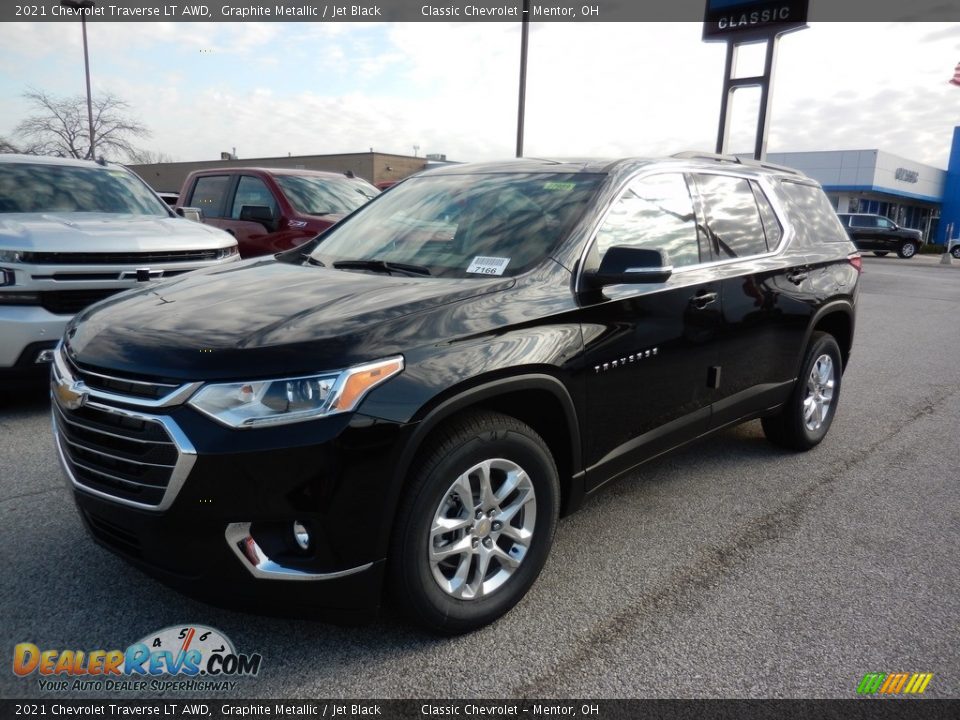 2021 Chevrolet Traverse LT AWD Graphite Metallic / Jet Black Photo #1