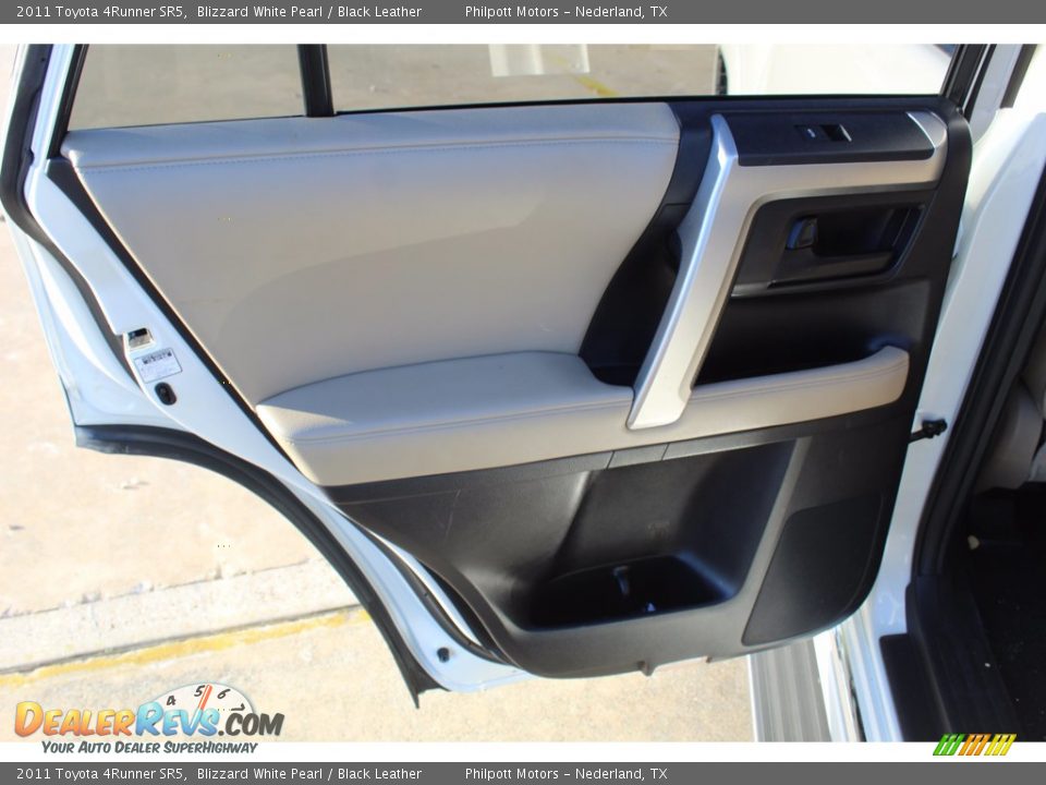 2011 Toyota 4Runner SR5 Blizzard White Pearl / Black Leather Photo #17