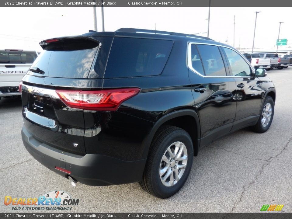 2021 Chevrolet Traverse LT AWD Graphite Metallic / Jet Black Photo #4