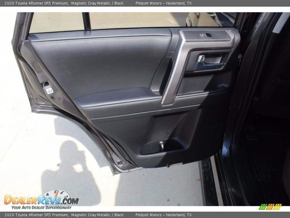 2020 Toyota 4Runner SR5 Premium Magnetic Gray Metallic / Black Photo #19