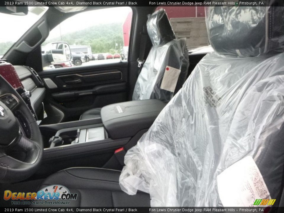 2019 Ram 1500 Limited Crew Cab 4x4 Diamond Black Crystal Pearl / Black Photo #15