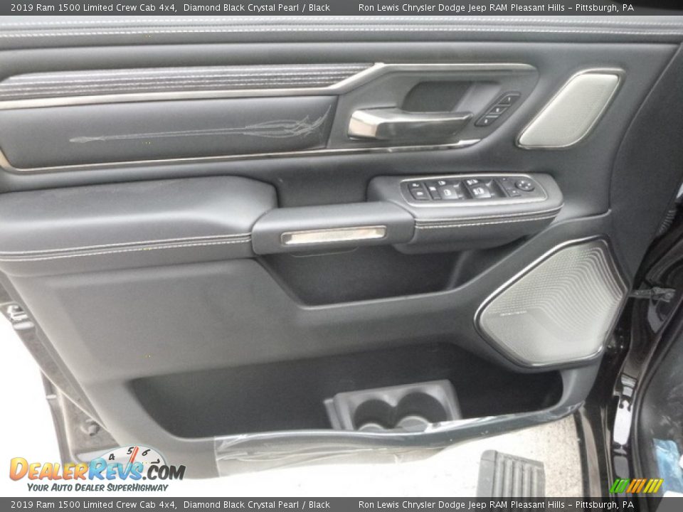 2019 Ram 1500 Limited Crew Cab 4x4 Diamond Black Crystal Pearl / Black Photo #16
