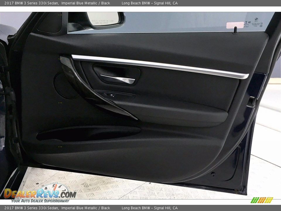 2017 BMW 3 Series 330i Sedan Imperial Blue Metallic / Black Photo #24