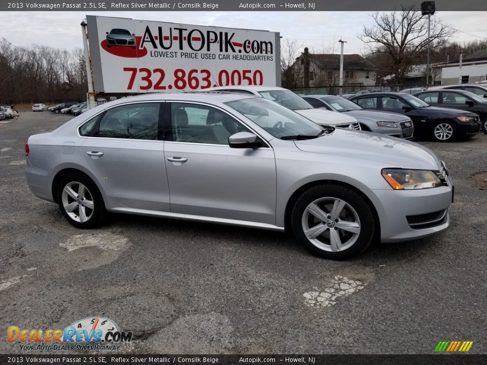 2013 Volkswagen Passat 2.5L SE Reflex Silver Metallic / Cornsilk Beige Photo #2