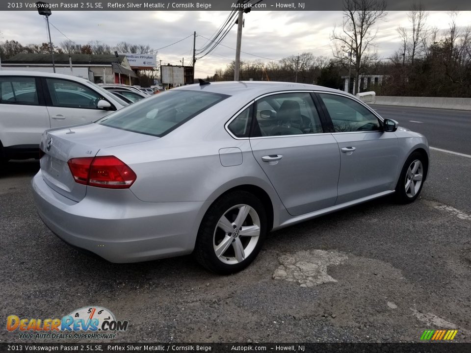 2013 Volkswagen Passat 2.5L SE Reflex Silver Metallic / Cornsilk Beige Photo #3