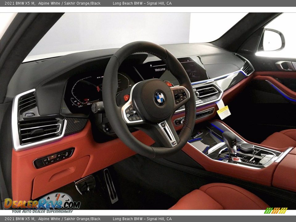 Front Seat of 2021 BMW X5 M  Photo #7