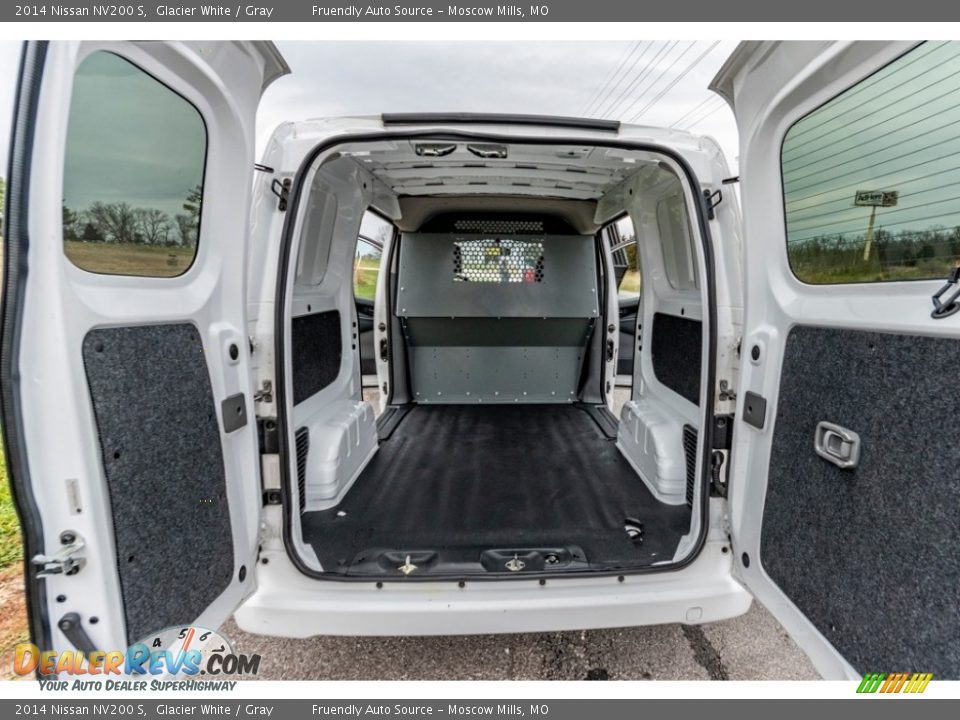 2014 Nissan NV200 S Trunk Photo #23