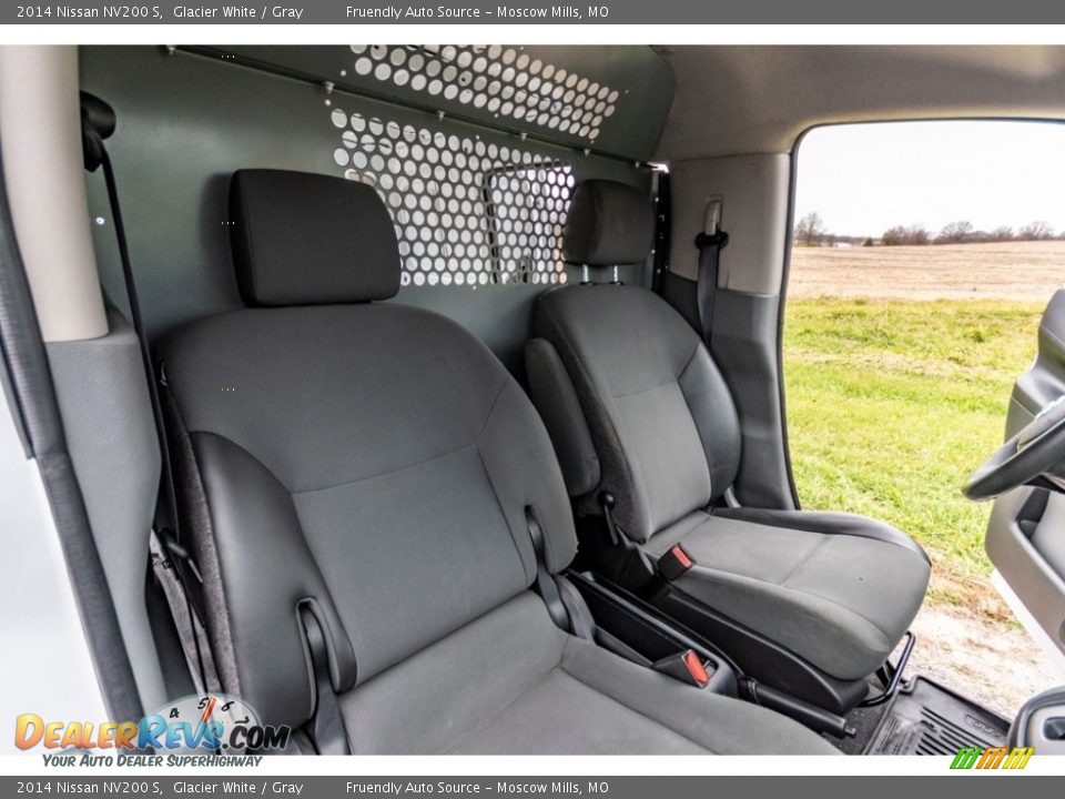 2014 Nissan NV200 S Glacier White / Gray Photo #32