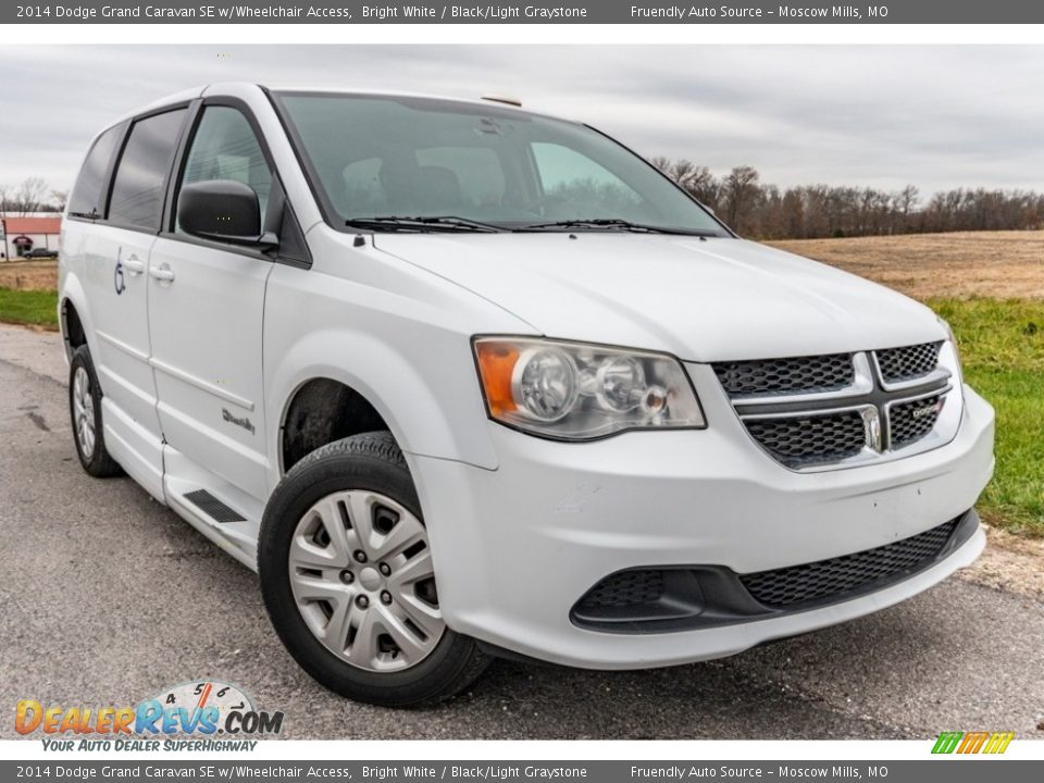 Front 3/4 View of 2014 Dodge Grand Caravan SE w/Wheelchair Access Photo #1