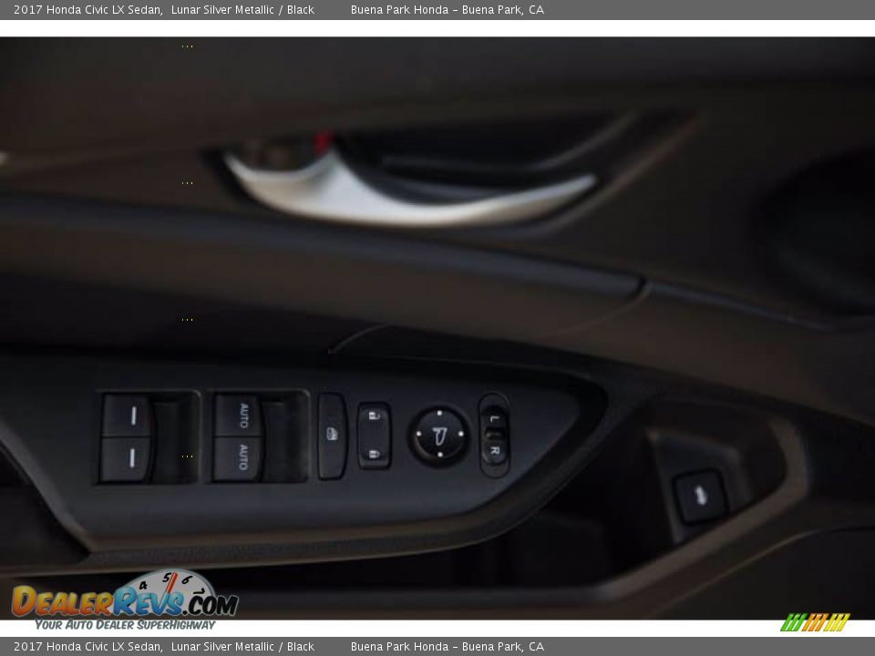 2017 Honda Civic LX Sedan Lunar Silver Metallic / Black Photo #30