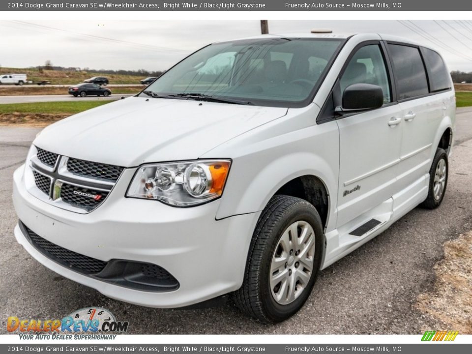 Front 3/4 View of 2014 Dodge Grand Caravan SE w/Wheelchair Access Photo #8