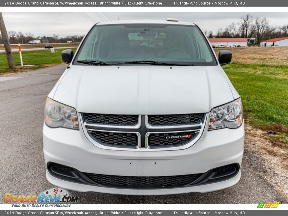 2014 Dodge Grand Caravan SE w/Wheelchair Access Bright White / Black/Light Graystone Photo #9