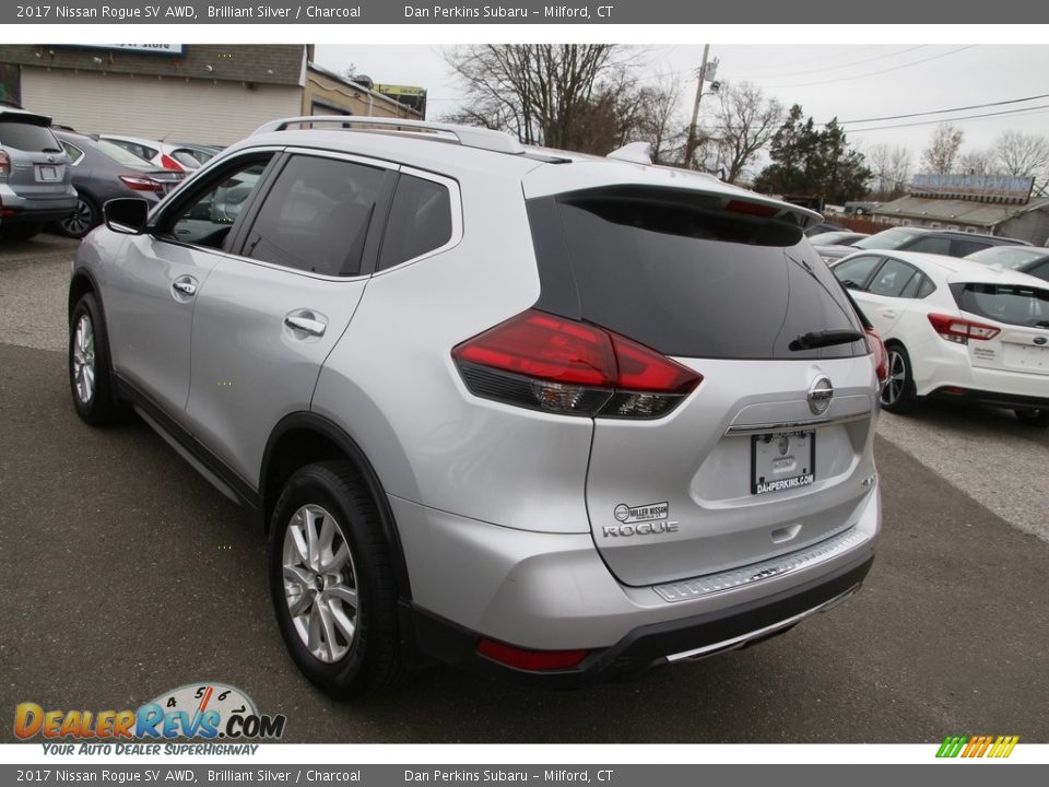 2017 Nissan Rogue SV AWD Brilliant Silver / Charcoal Photo #7