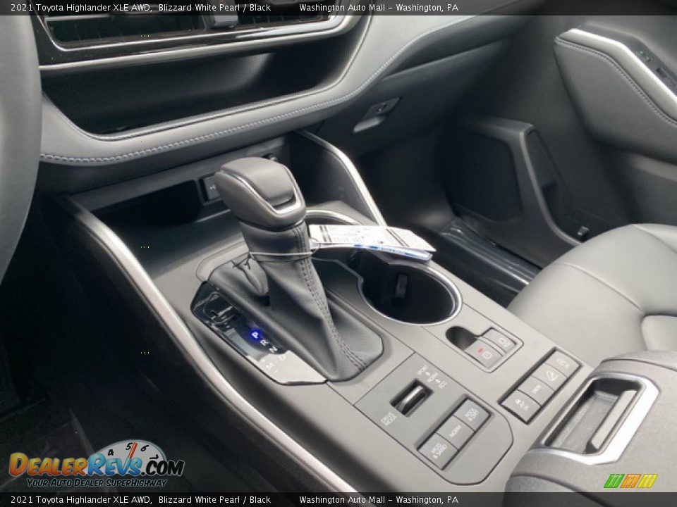 2021 Toyota Highlander XLE AWD Blizzard White Pearl / Black Photo #5