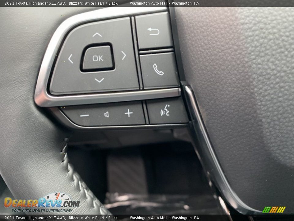 2021 Toyota Highlander XLE AWD Blizzard White Pearl / Black Photo #6