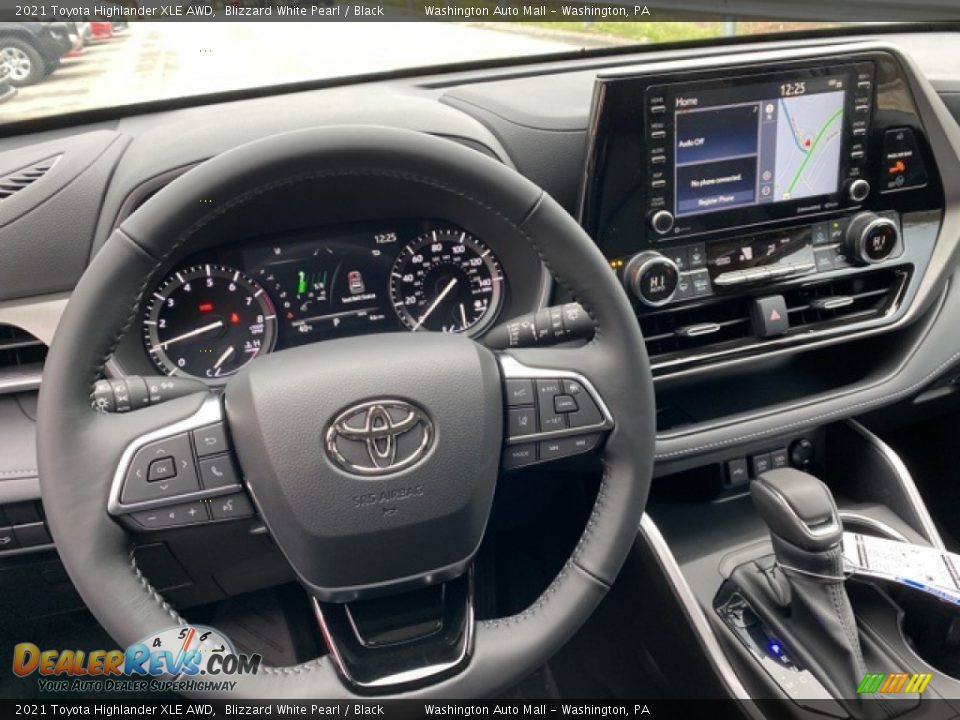2021 Toyota Highlander XLE AWD Blizzard White Pearl / Black Photo #8