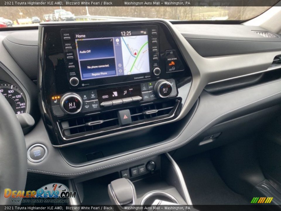 2021 Toyota Highlander XLE AWD Blizzard White Pearl / Black Photo #9