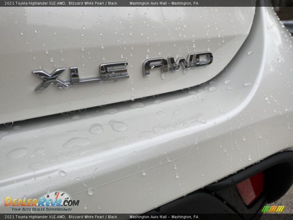 2021 Toyota Highlander XLE AWD Blizzard White Pearl / Black Photo #24