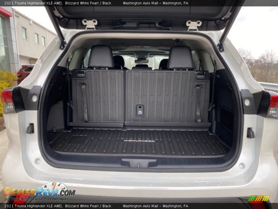 2021 Toyota Highlander XLE AWD Blizzard White Pearl / Black Photo #34