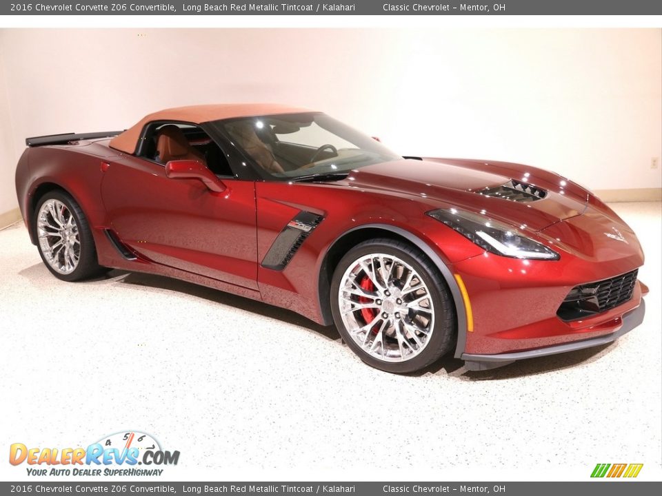 Front 3/4 View of 2016 Chevrolet Corvette Z06 Convertible Photo #2