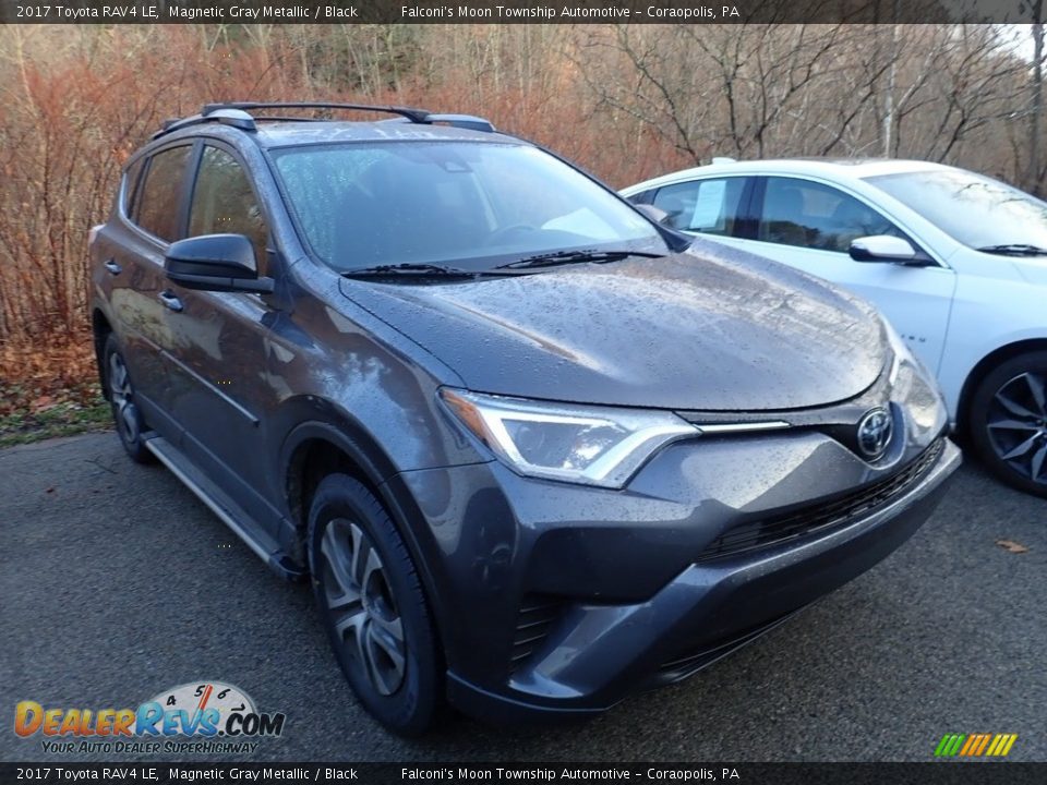 2017 Toyota RAV4 LE Magnetic Gray Metallic / Black Photo #4