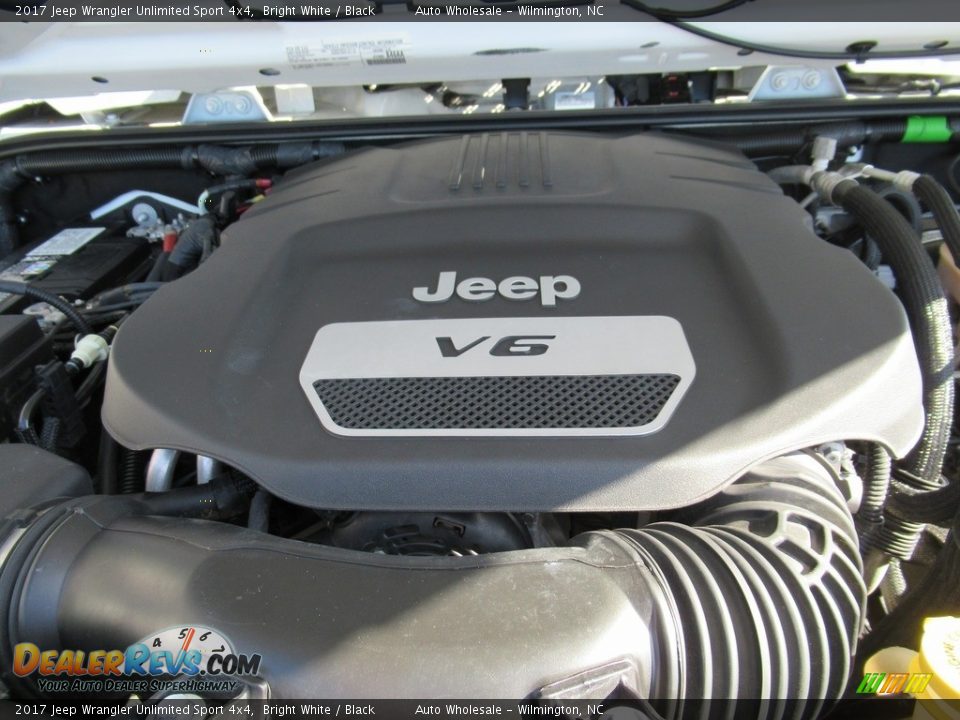 2017 Jeep Wrangler Unlimited Sport 4x4 Bright White / Black Photo #6