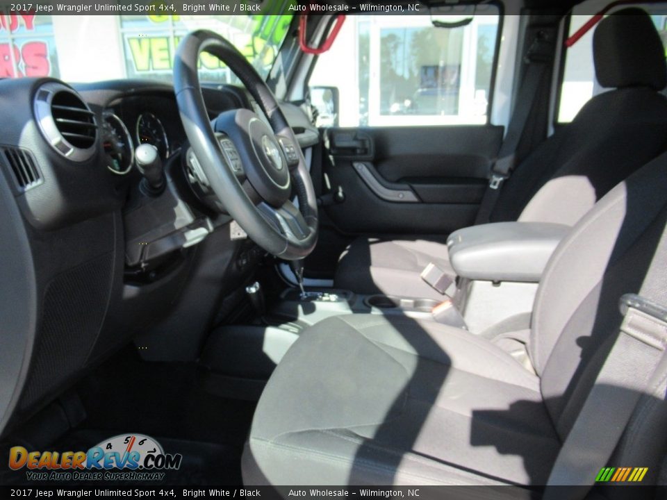 2017 Jeep Wrangler Unlimited Sport 4x4 Bright White / Black Photo #11