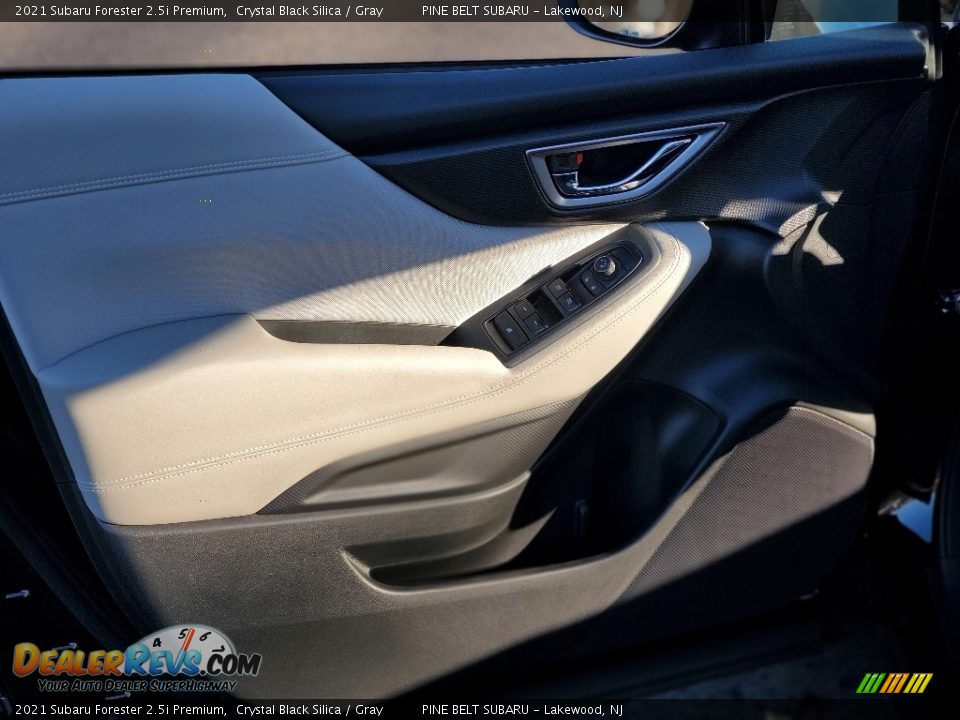 2021 Subaru Forester 2.5i Premium Crystal Black Silica / Gray Photo #12