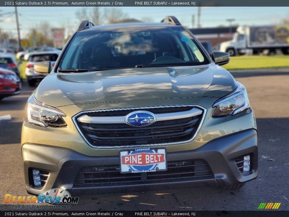 2021 Subaru Outback 2.5i Premium Autumn Green Metallic / Gray Photo #3