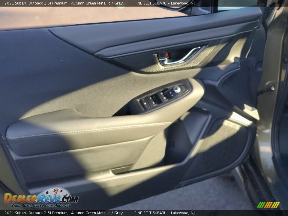 2021 Subaru Outback 2.5i Premium Autumn Green Metallic / Gray Photo #12