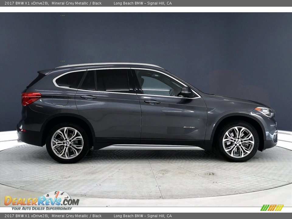 2017 BMW X1 xDrive28i Mineral Grey Metallic / Black Photo #14