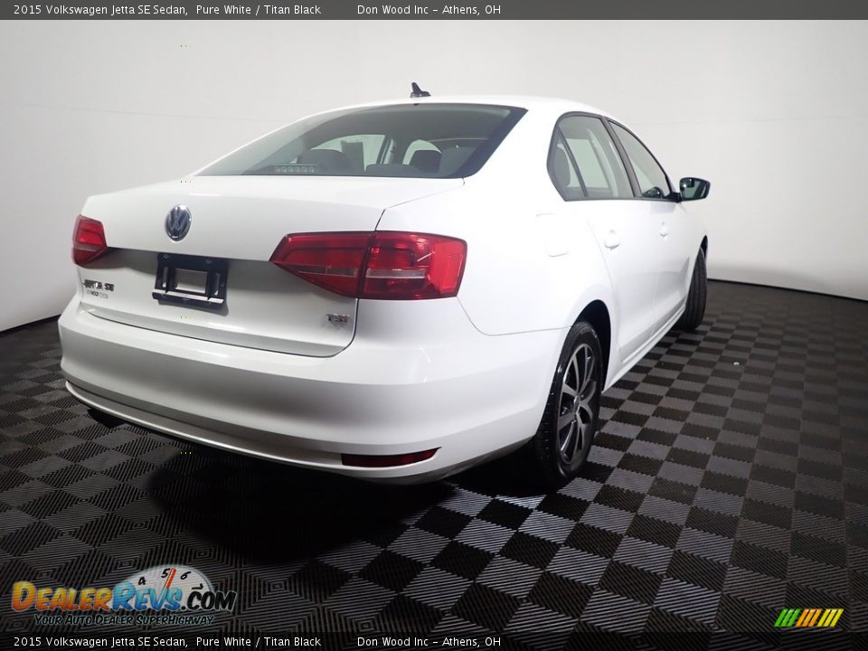 2015 Volkswagen Jetta SE Sedan Pure White / Titan Black Photo #5