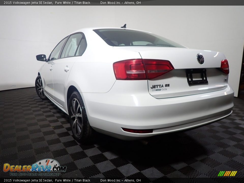 2015 Volkswagen Jetta SE Sedan Pure White / Titan Black Photo #6