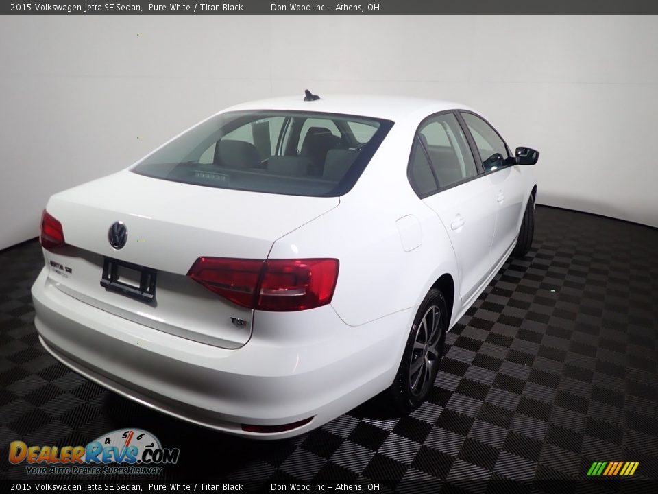 2015 Volkswagen Jetta SE Sedan Pure White / Titan Black Photo #7