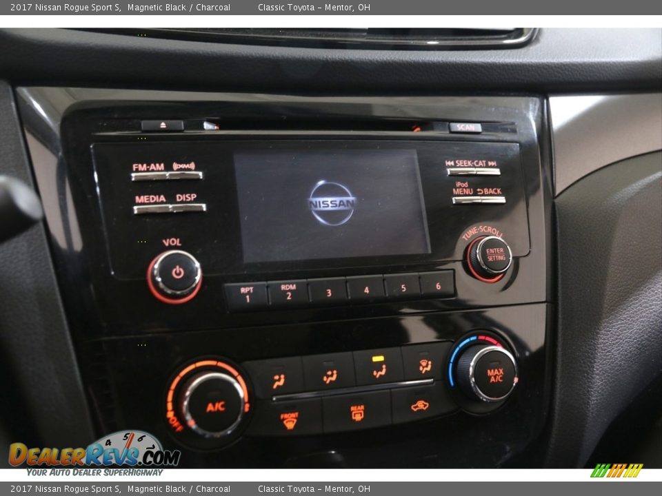 Controls of 2017 Nissan Rogue Sport S Photo #9