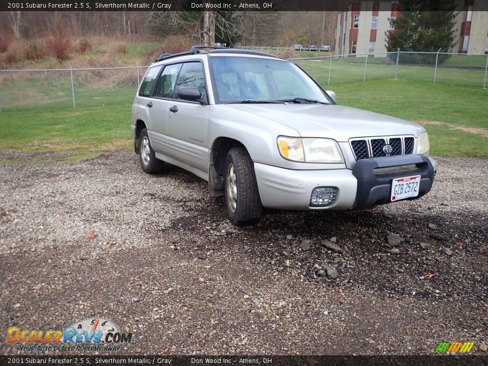 2001 Subaru Forester 2.5 S Silverthorn Metallic / Gray Photo #3