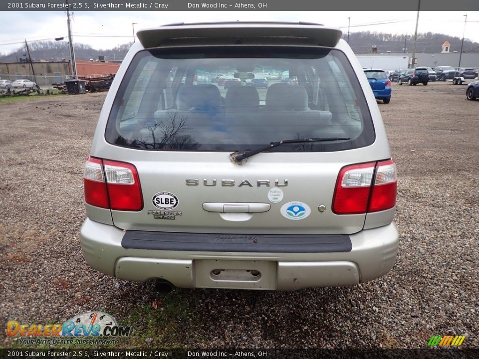 2001 Subaru Forester 2.5 S Silverthorn Metallic / Gray Photo #10