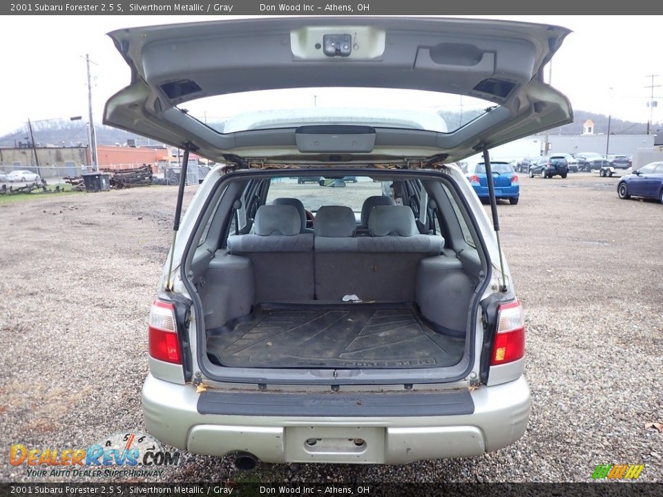 2001 Subaru Forester 2.5 S Silverthorn Metallic / Gray Photo #11