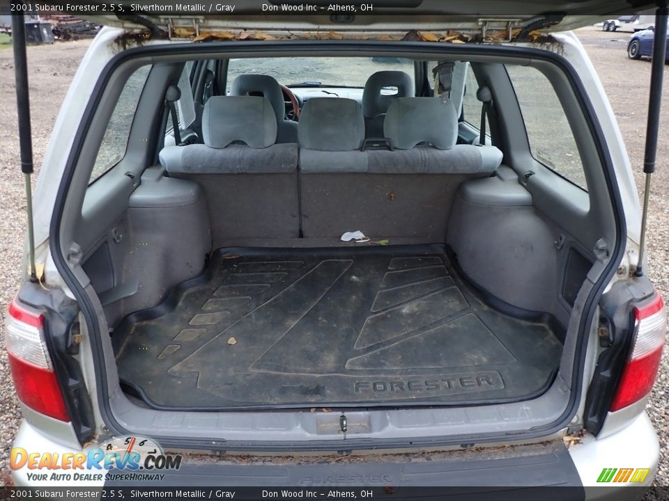 2001 Subaru Forester 2.5 S Silverthorn Metallic / Gray Photo #12