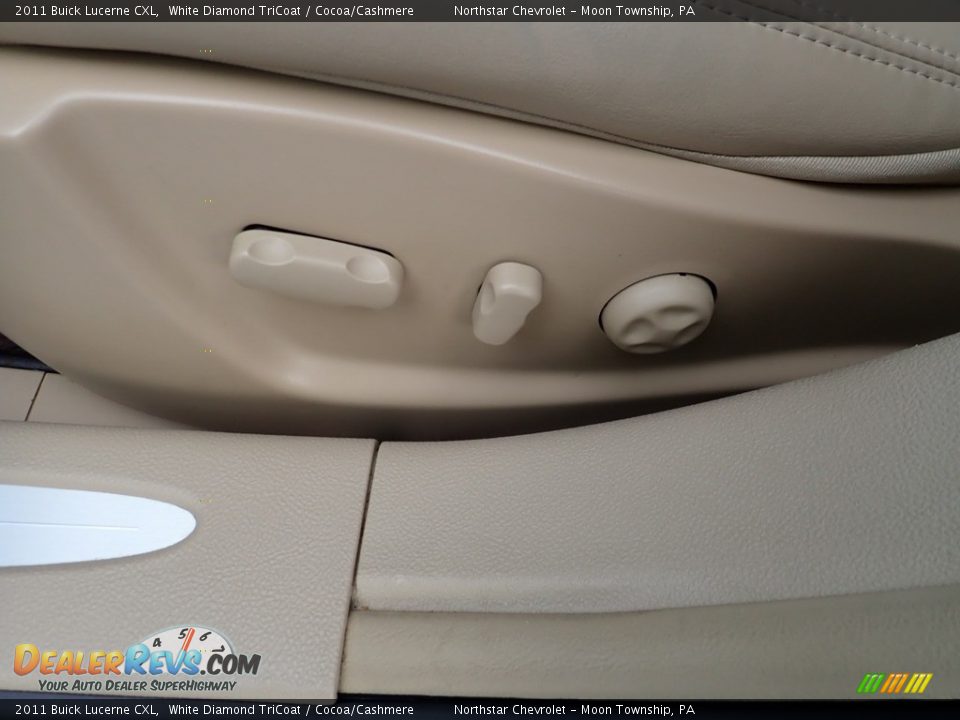 2011 Buick Lucerne CXL White Diamond TriCoat / Cocoa/Cashmere Photo #25