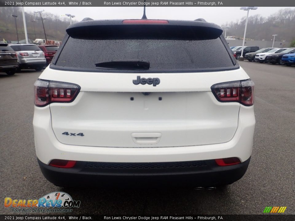 2021 Jeep Compass Latitude 4x4 White / Black Photo #10