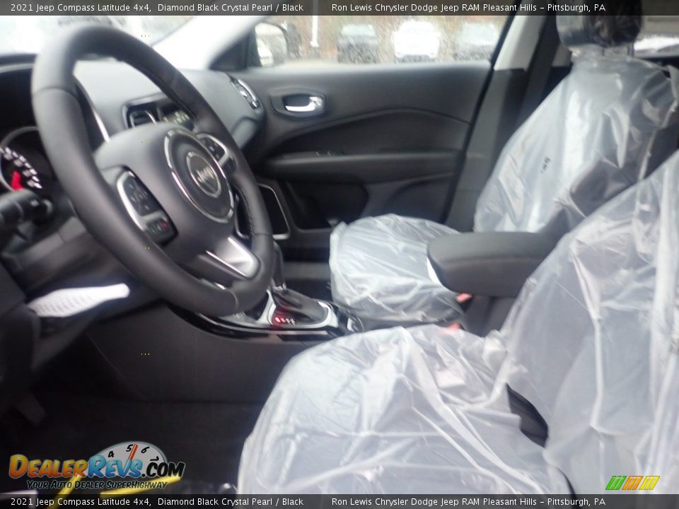 2021 Jeep Compass Latitude 4x4 Diamond Black Crystal Pearl / Black Photo #15