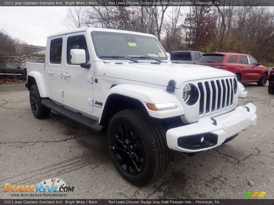 2021 Jeep Gladiator Overland 4x4 Bright White / Black Photo #3