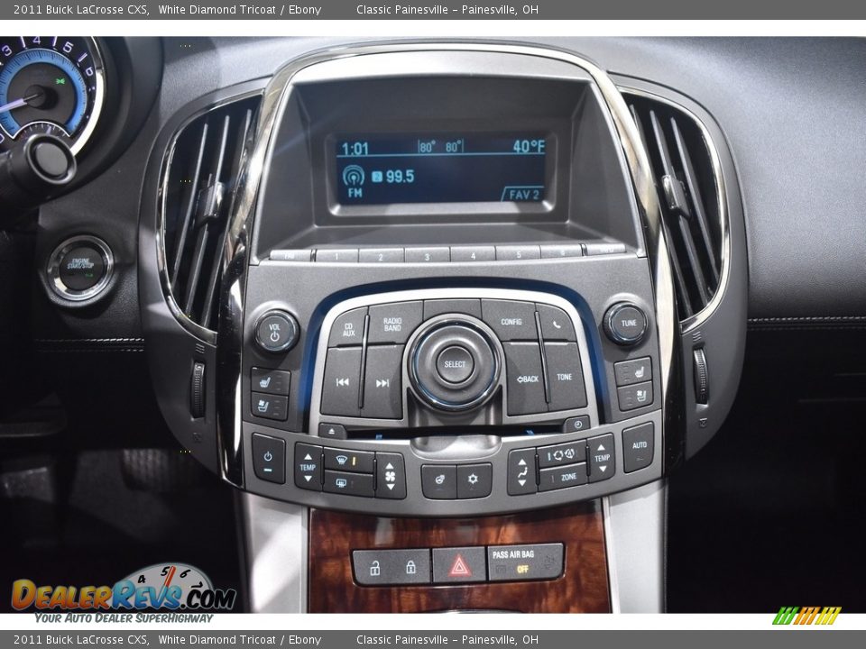 2011 Buick LaCrosse CXS White Diamond Tricoat / Ebony Photo #16