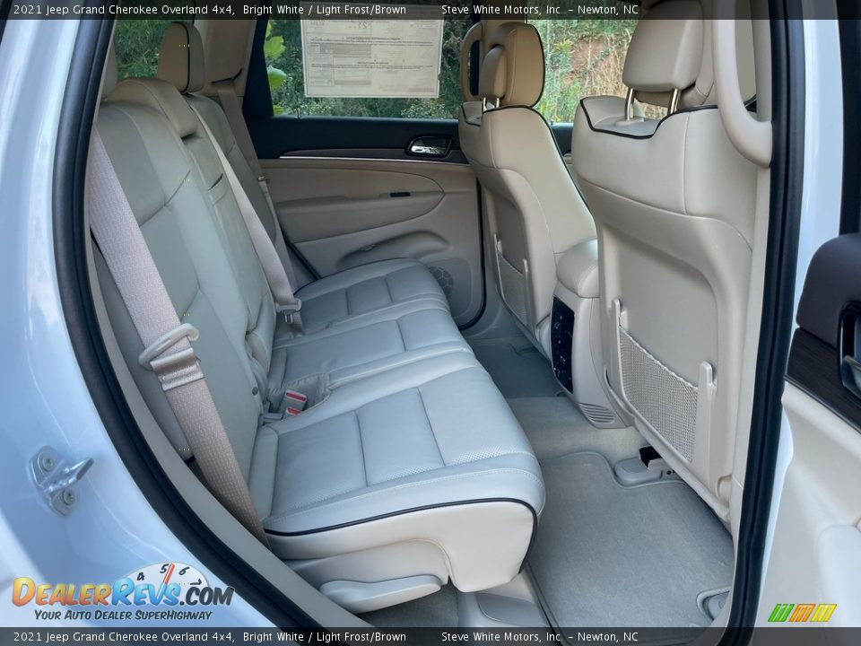 2021 Jeep Grand Cherokee Overland 4x4 Bright White / Light Frost/Brown Photo #17