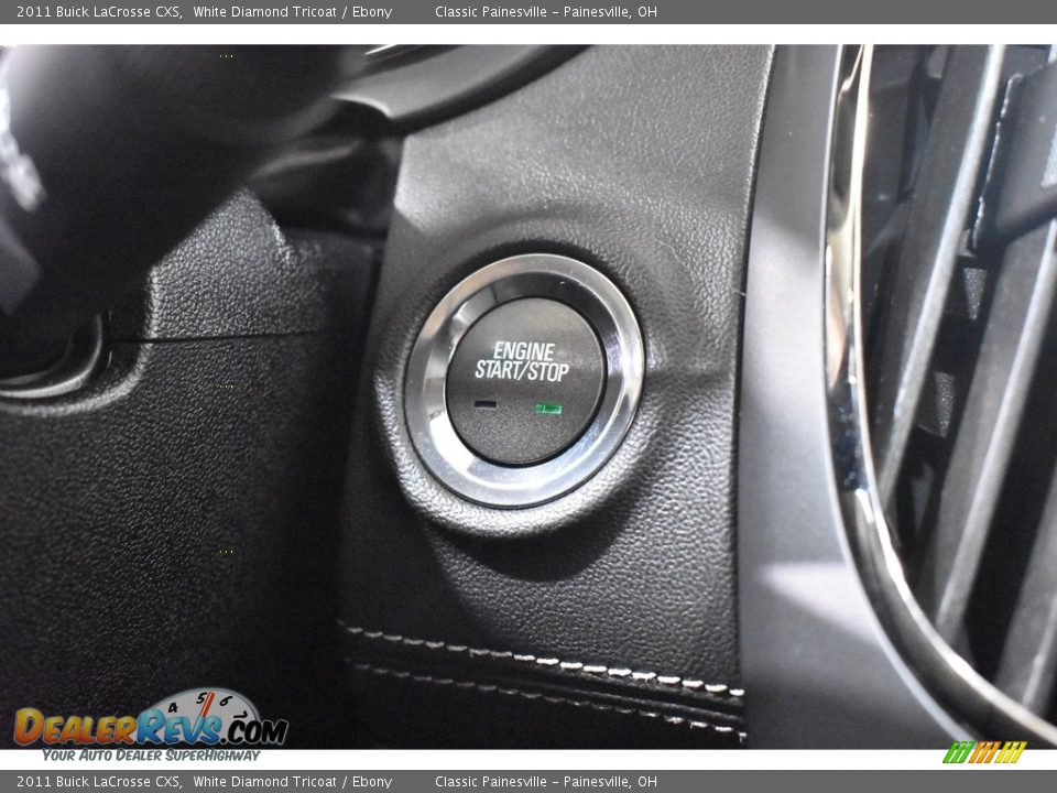 2011 Buick LaCrosse CXS White Diamond Tricoat / Ebony Photo #20