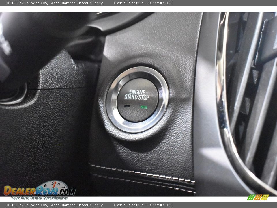 2011 Buick LaCrosse CXS White Diamond Tricoat / Ebony Photo #20