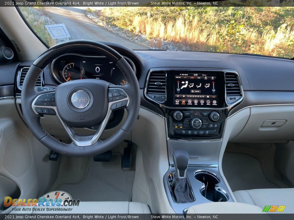 2021 Jeep Grand Cherokee Overland 4x4 Bright White / Light Frost/Brown Photo #19